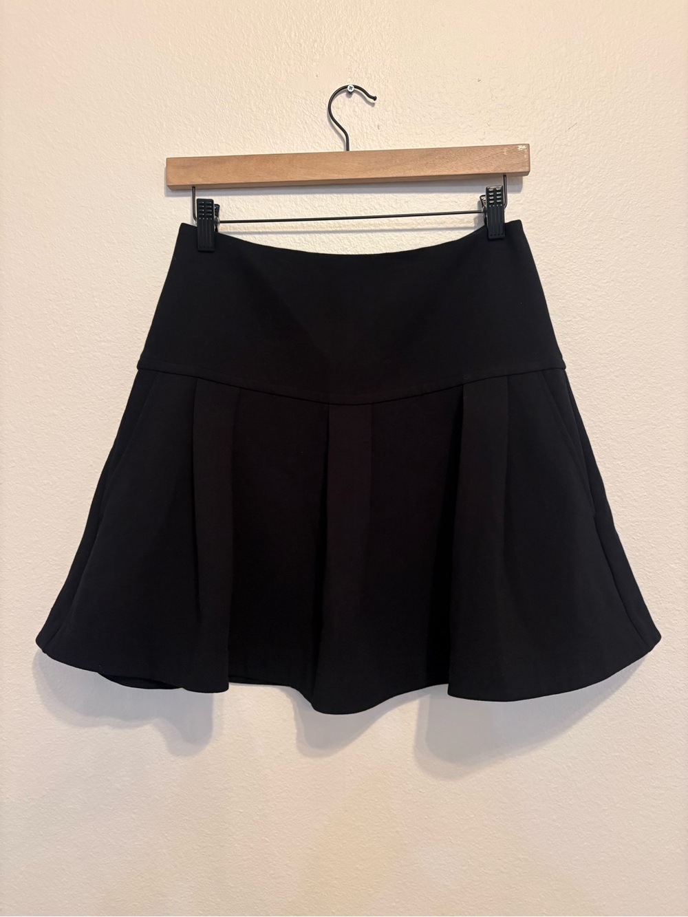90s Y2K Black Pleated Mini Skirt w/ Pockets - Leifsdottir / Anthropologie Size S